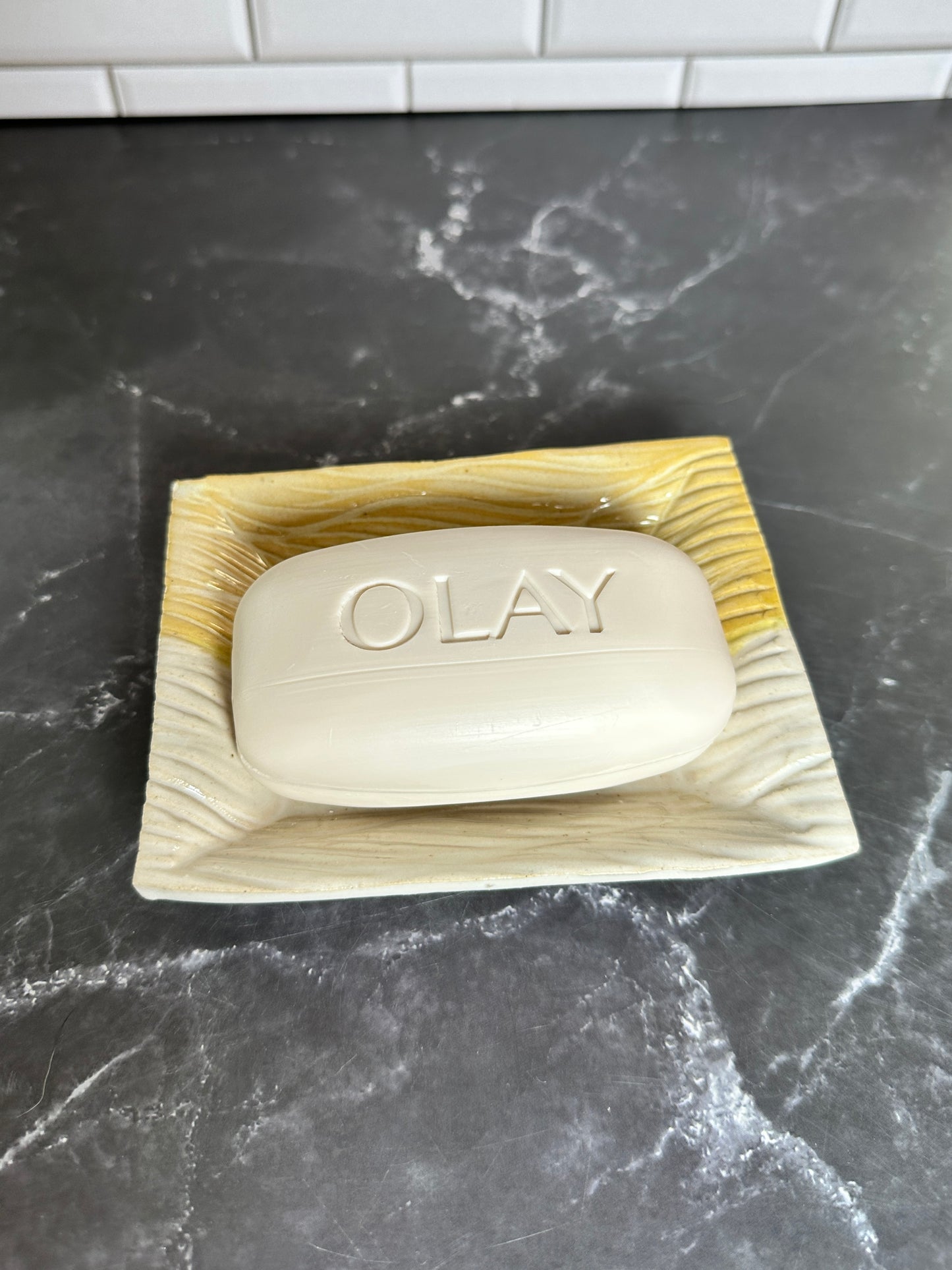 Yellow and White Wavy Soap Dish