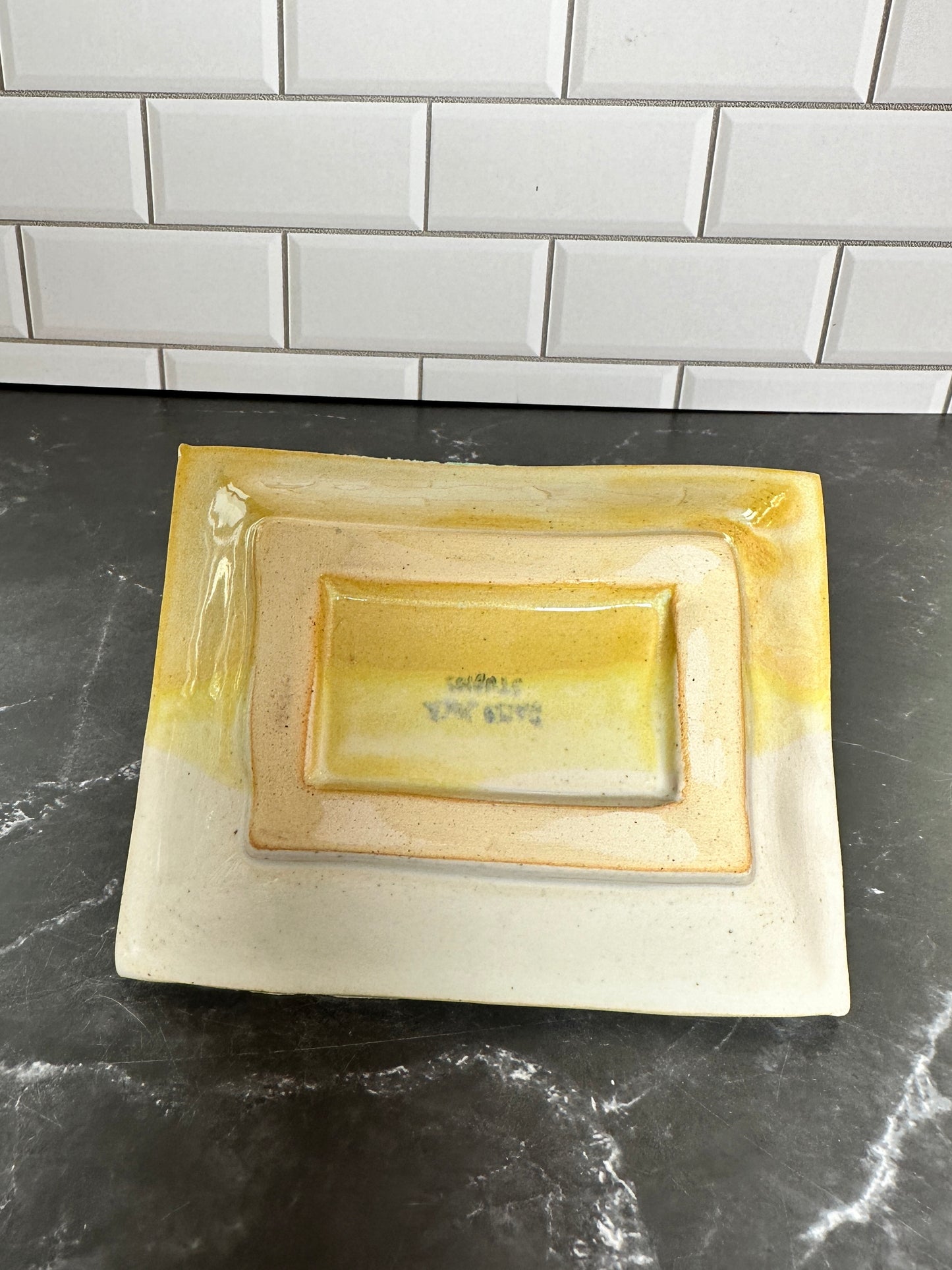 Yellow and White Wavy Soap Dish